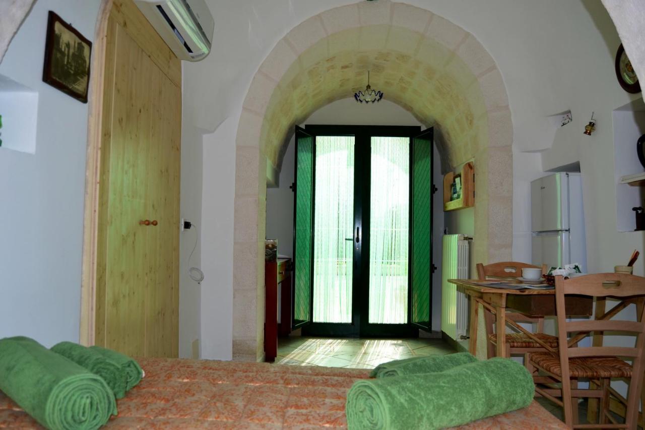 세글리에 메사피카 Trullo Al Monte B&B 외부 사진